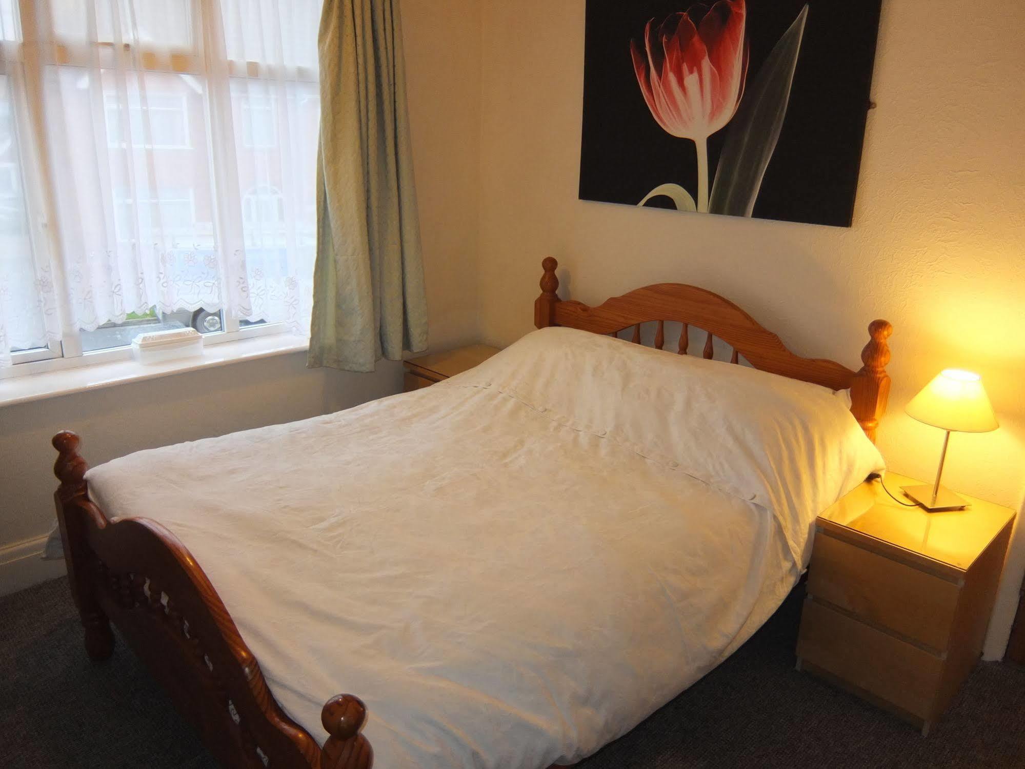 The Monsell Hotel 2*